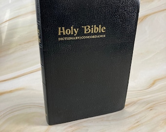 Holy bible dictionary concordance kjv black cover - (x171)