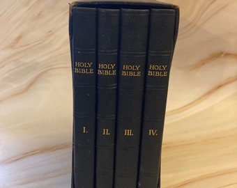Rare Holy Bible Boxset Book Collection Vintage - (Ref X45)