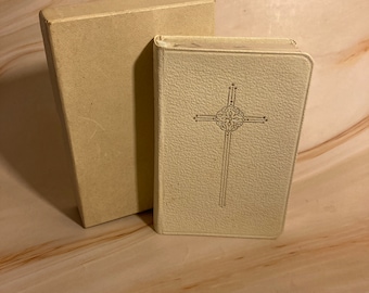 White Oxford Prayer Book with Hymns A&M Silver Edges Small Bible - (Ref x257)