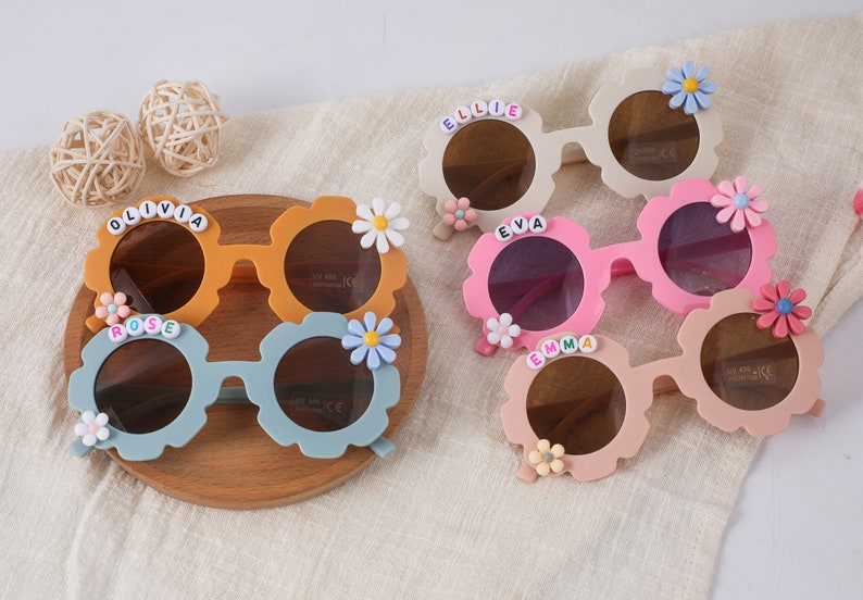 Lunettes de soleil personnalisées avec prénom floral pour filles Protection UV400 Cadeau pour tout-petit Cadeau pour enfant Lunettes de soleil personnalisées pour enfants image 9