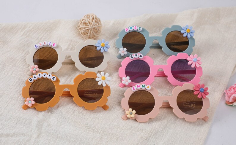 Lunettes de soleil personnalisées avec prénom floral pour filles Protection UV400 Cadeau pour tout-petit Cadeau pour enfant Lunettes de soleil personnalisées pour enfants image 8