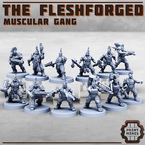 Peut inclure: Un ensemble de 11 figurines miniatures en plastique gris de humanoïdes musclés, chacune tenant une arme. Les figurines sont posées dans diverses positions d'action. Les figurines sont étiquetées "The Fleshforged Muscular Gang".