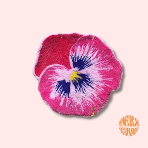 Handgetuft viooltje | Plantenliefhebber | Woondecoraties | Muurkunst | Op maat gemaakt vloerkleed |100% handgemaakt vloerkleed