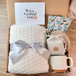 Warm and Cozy Gift Box With Blanket,Hygge Gift Box For Her,Hello Fall gift box,Warm and cozy gift box,Hug in a box,Mother's day gift
