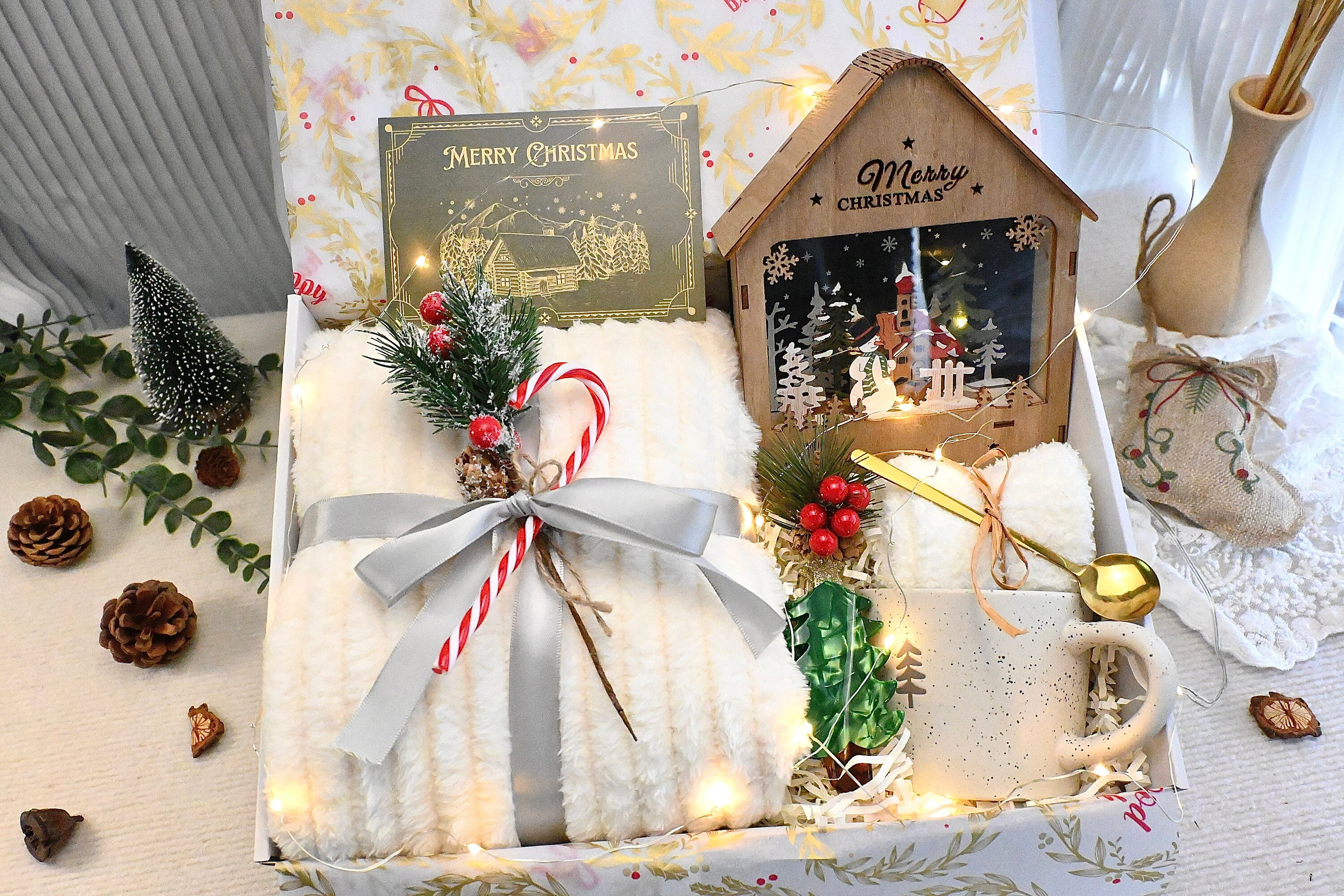 2025 Christmas Gift Idea, Holiday Gift Box, Warm Gift, Winter Gift Box,  Sending a Hug, Gift Box for Women, Hygge Gift, New Years Gift Idea - Etsy, image size:3000x2000