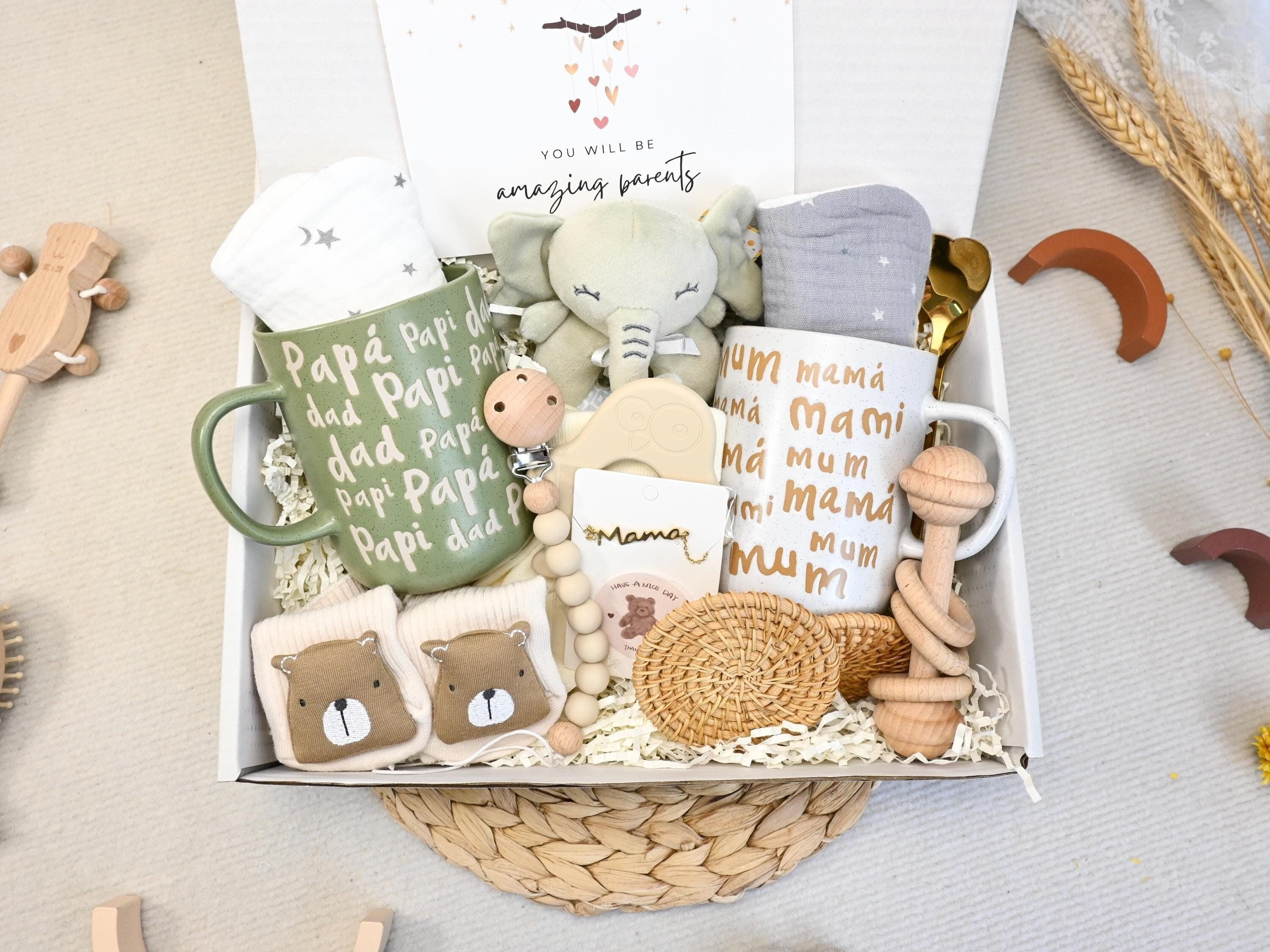 New Parents Gift Box,Gender Neutral Gift,New Baby Gift,Gender Reveal Gift,Pregnancy Gift, Family And Baby Gift Set,Postpartum Gift
