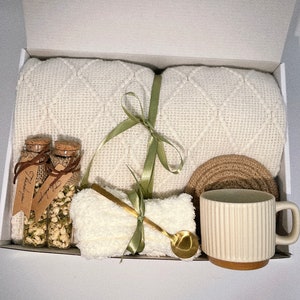 Gift Box for Women,Gift Bakset for Mom,Christmas gift basket,Sympathy gift basket,Birthday Box for Her, Bestie gift,Sisters, Wife Gift