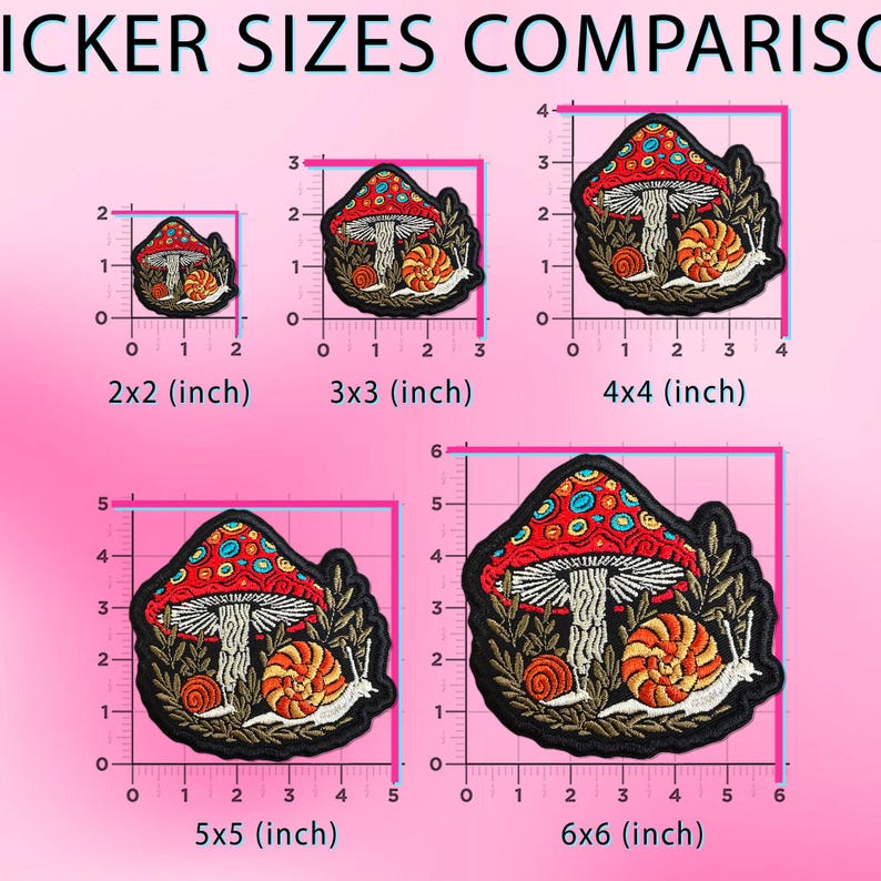 Pu&ograve; includere: Confronto delle dimensioni degli adesivi con un design a fungo e lumaca. Le dimensioni variano da 5 cm x 5 cm a 15 cm x 15 cm. Gli adesivi presentano un fungo rosso e bianco, una lumaca e fogliame verde su sfondo nero.