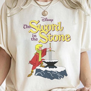 Disney The Sword in the Stone Iconic Arthur Pendragon T-Shirt,, Disneyland Family Matching Shirt, Magic Kingdom, Disney King Arthur Shirt