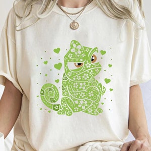 Disney Tangled Flower Pascal T-Shirt, Cute Pascal Rapunzel Shirt, Disneyland Family Vacation Shirt, Disneyland Family Matching Shirt