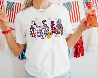 Anpassat namn Mickey och vänner självständighetsdagen Amerika USA 1776 4 juli-tröja, Disney patriotisk tröja, magisk självständighetsdag-tröja