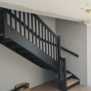 Escaliers en bois sur mesure avec garde-corps