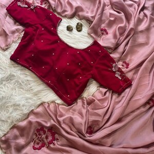 Sari pur travail en zardozi rose pur satin doux, sari pour femme américaine, sari artisanal avec chemisier bleu à découdre