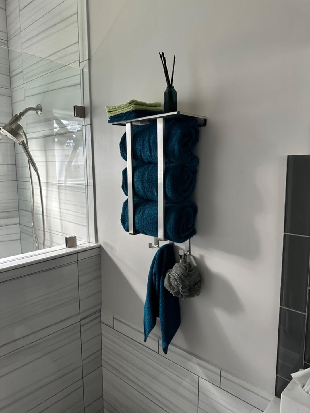 Metal Bathroom Towel Rack With Shelf & 3 Hooks Towel Storage Farmhouse ...