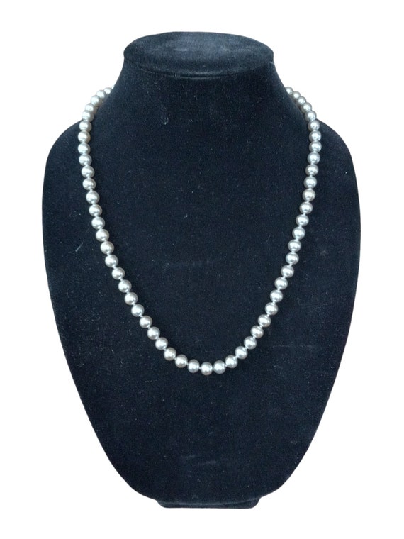 Vintage Single Strand  Faux Pearl Necklace Silver