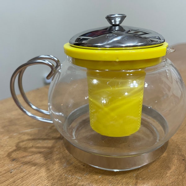 Vintage Avon Glass Tea Pot with removable Yellow Infuser Strainer 1970's Teapot