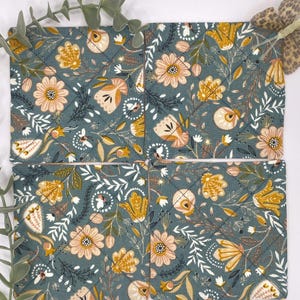 Juego de 4 posavasos acolchados/de tela; regalo para el hogar