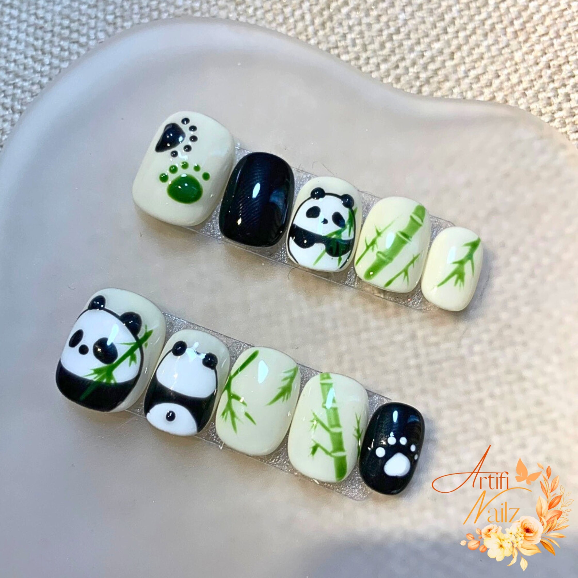 Polish Pals: Simplistic Panda (+ Tutorial) | Panda nail art, Nail art  tutorial, Nail art designs