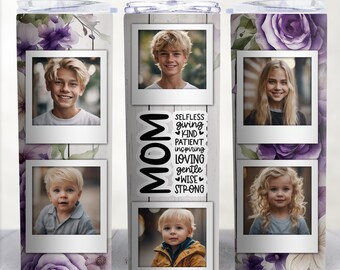 Può includere: Un bicchiere bianco con un motivo a venature di legno e accenti floreali viola. Il bicchiere ha quattro spazi per foto con immagini di bambini. Il testo "MOM" è in grandi lettere nere con un cuore e le parole "SELF-LESS giving KIND PATIENT inspiring LOVING gentle WISE STRONG" in lettere più piccole.