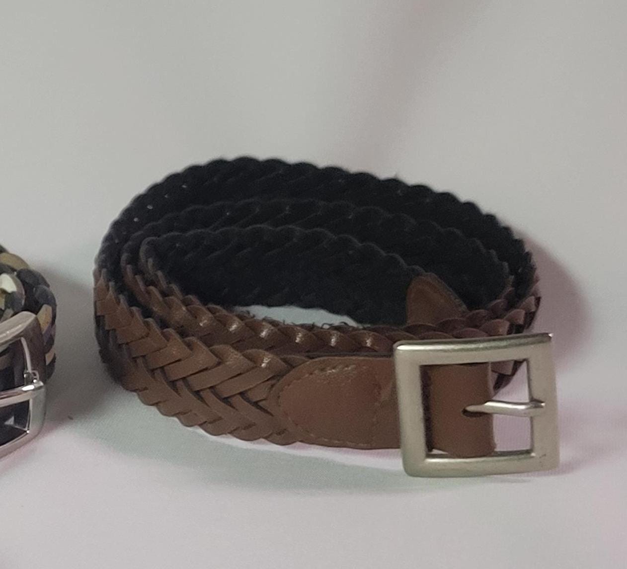 90s Braided Leather Belt - Etsy display picture 2