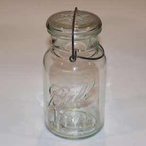 Antique 1920&#39;s Ball Ideal Pat&#39;D July 14, 1908 Quart Canning Jar w/Wire Bale & Lid
