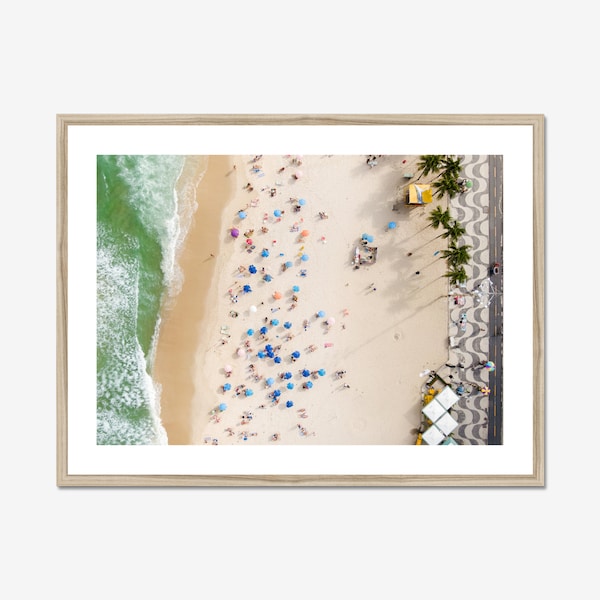 Fotografia aerea sulla spiaggia, stampa d'arte di Copacabana Rio de Janeiro, arredamento per la casa sulla spiaggia, opere d'arte incorniciate di vibrazioni estive, foto di viaggio in Brasile