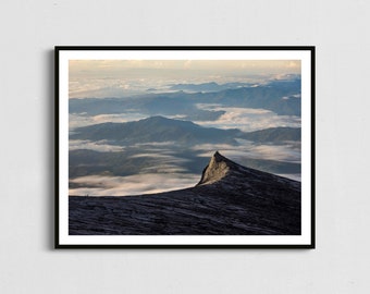 Stampa fotografica del Monte Kinabalu, paesaggio montano malese, arte murale