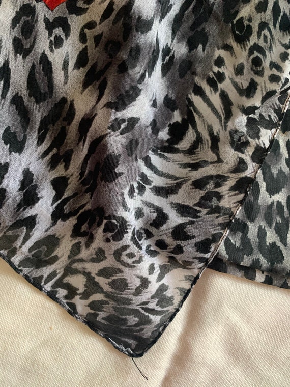Vintage Black Leopard Print Natural Materials Large Scarf Shawl Neck Scarf Unique Fashion Trend View 4