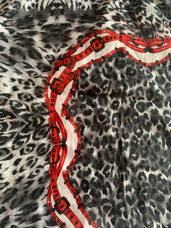 Vintage Black Leopard Print Natural Materials Large Scarf Shawl Neck Scarf Unique Fashion Trend View 2