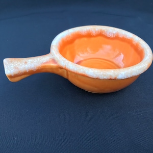 Ciotola per zuppa vintage con manico, piccola pentola in ceramica smaltata, utensile da cucina retrò, ciotola da forno, ciotola per chili in ceramica smaltata con manico
