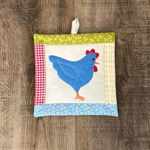 Chicken Potholder - Applique - Quilted - Hot Pad - Gift - Farmhouse