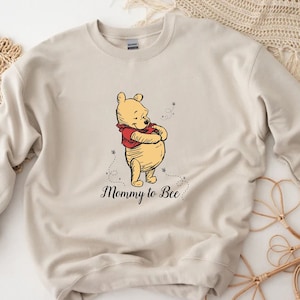 Sweat-shirt future maman, faire-part de grossesse, cadeau pour une maman enceinte, carte de vœux pour bébé, maman ours, joli pull de maternité, Winnie l'ourson