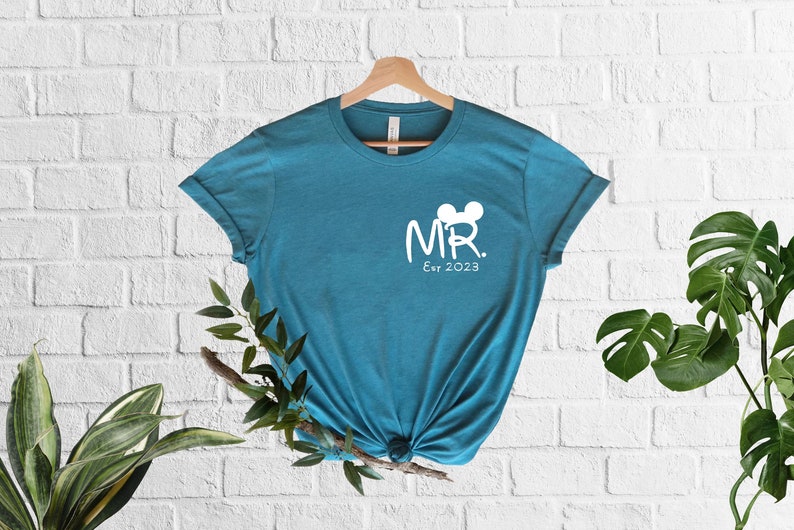 Two Sided Mr and Mrs Custom Est Shirts, Disney Honeymoon Couple Shirt, Honeymoon Matching, Just Married, Disney Wedding, Disneyland Vacation Bild 7