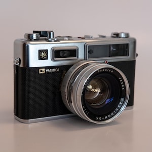 Yashica Electro 35 45mm f/1.7  Vintage Rangefinder Camera NEW Light Seals