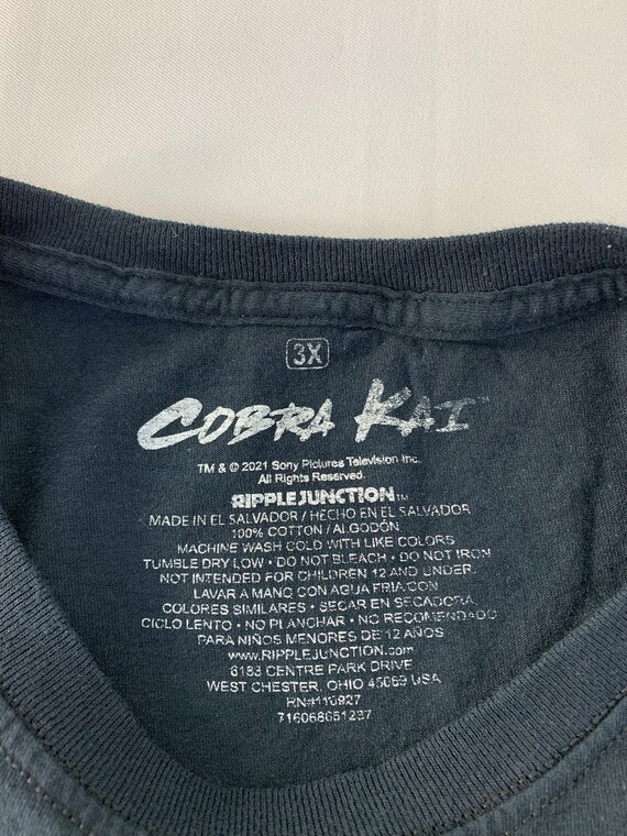 Miltacusa Karate Kid Merchandise Cobra Kai 'No Mercy Strike First' Iron-On/Sew-On Patch - 3.5 Inch, Black & White Canvas Iron On Patch - Foto 11