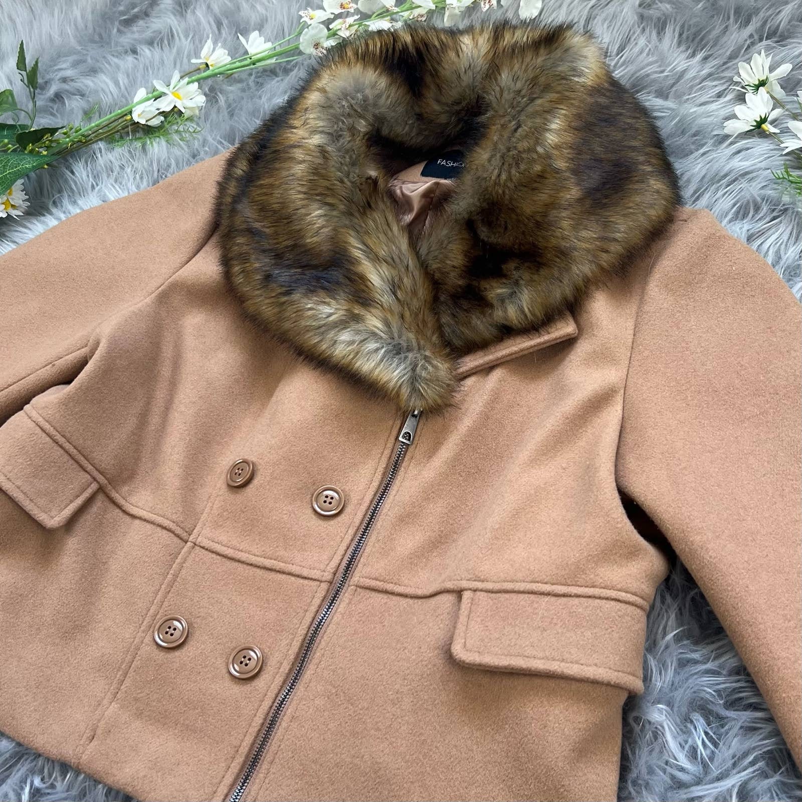 Tan jacket fur clearance collar