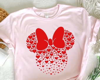 Minnie Love Shirt, Heart Shirt, Disney Shirt, Minnie Mouse Shirt, Valentines Day Shirt, Cartoon Shirt, Disney Lover Shirt, Disney Trip Tee