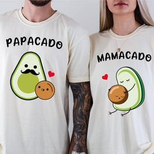 Mamacado Papacado T-Shirt, Matching Avocado Shirts, For Mom and Dad to Be, Baby Shower Gift, Pregnancy Reveal Outfit, Comfort Colors T-Shirt
