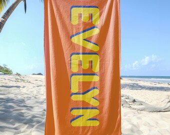 Serviette de plage personnalisée pour enfants, filles | Serviette de piscine colorée audacieuse, cadeau d'anniversaire de vacances d'été | Serviette de bain avec prénom amusant et rétro pour les enfants !