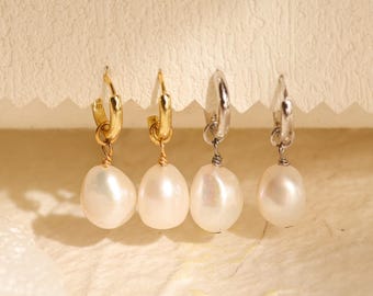 Natural Freshwater Baroque Pearl Hoop Earrings, Minimalist Gold Huggie Big Pearl Earrings, Bridal White Pearl Earrings Gift for Her