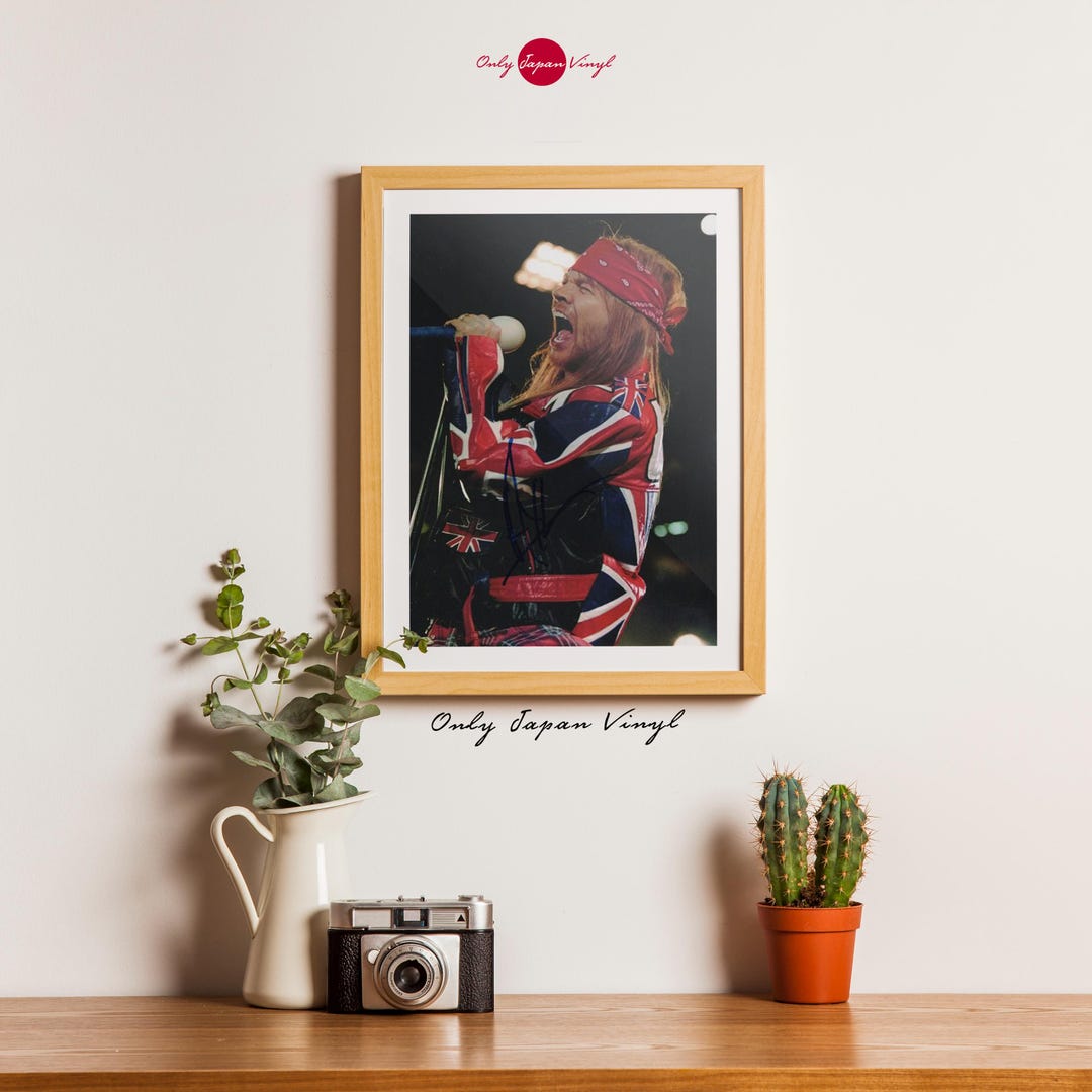 Axl Rose Guns N' Roses Original Hand-signed Photo 25×20 Cm