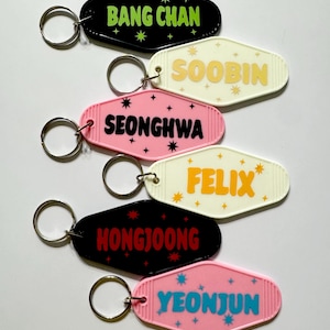 CUSTOM KPOP KEYCHAIN | Kpop keychain | Custom Keychain