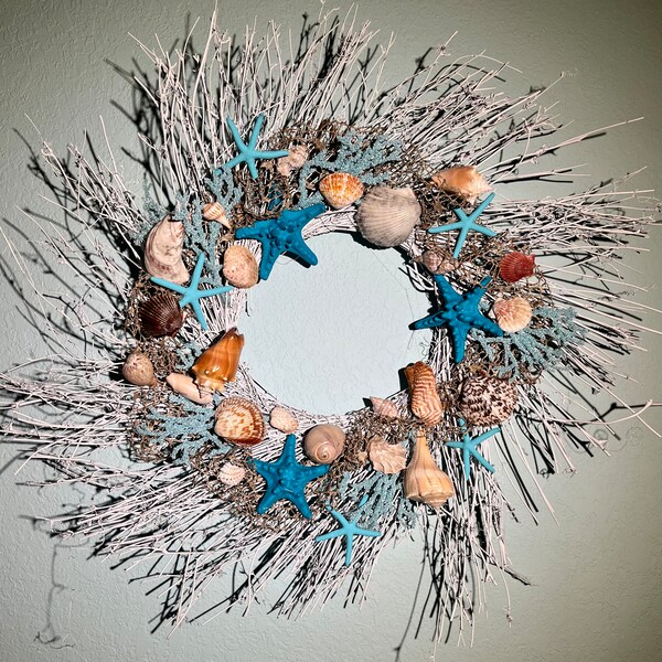 Coastal White Wreath with Seashells and Starfish