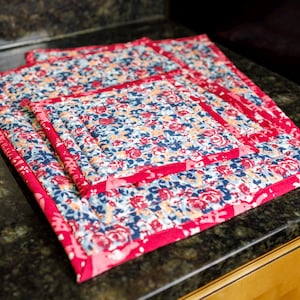 Floral Oversized Hotpad Set (4)
