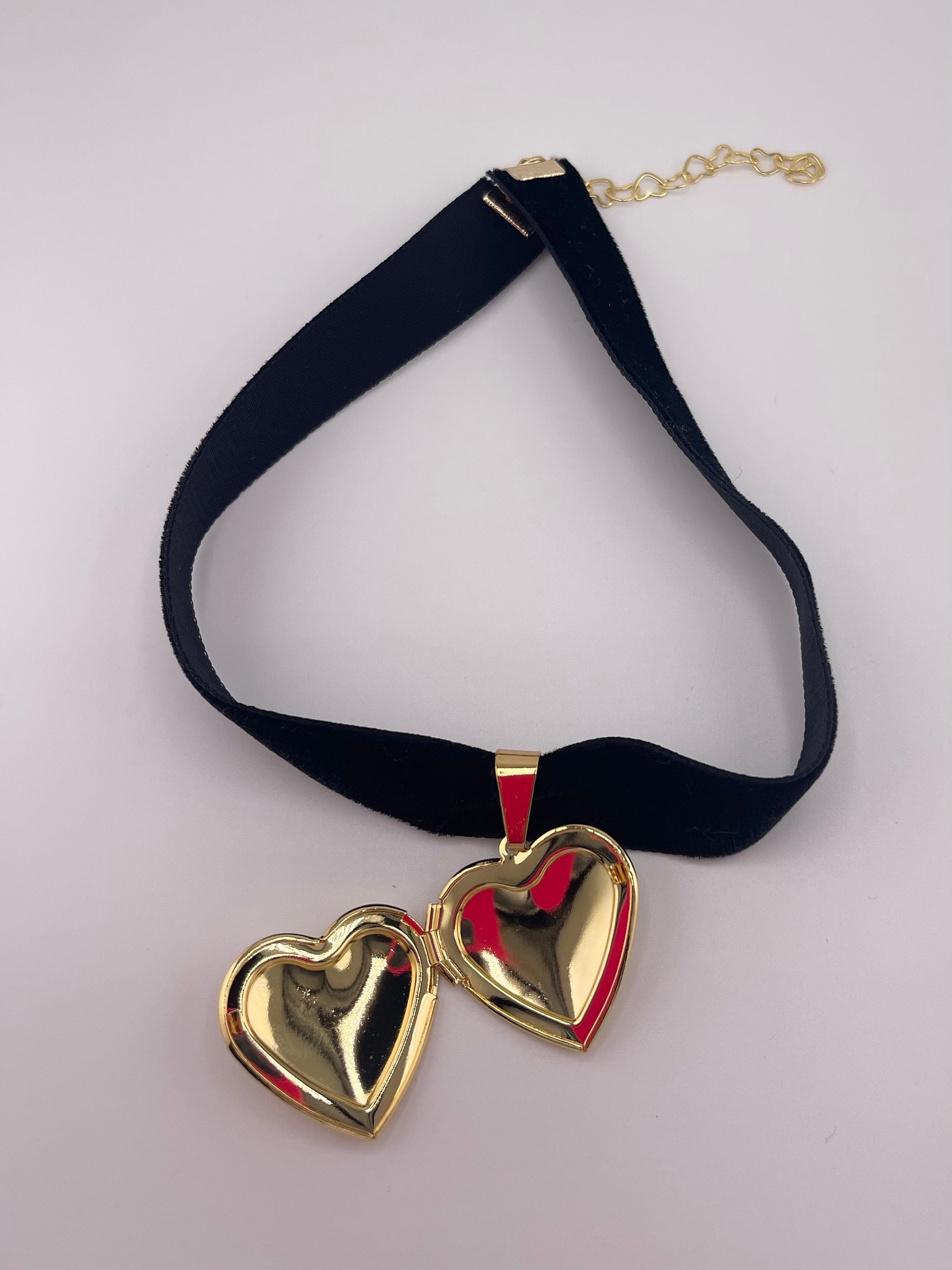 Priscilla necklace best sale