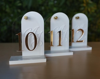 Gold Acrylic Arch Table Number: Modern Wedding Reception Decor