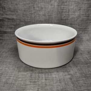 Thomas | Round bowl (diameter 19 | height 8 cm) made of white porcelain with a narrow brown and orange trim | Vintage