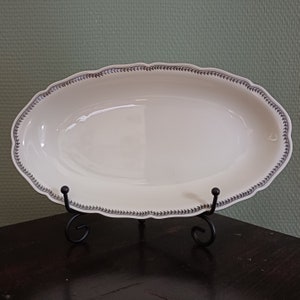 Seltmann Weiden | Multiple Serving Dishes Meat Dishes Scalloped Oval Gold (dimensions 24.0 x 13.5 x 3.0 cm) White and black color | Vintage