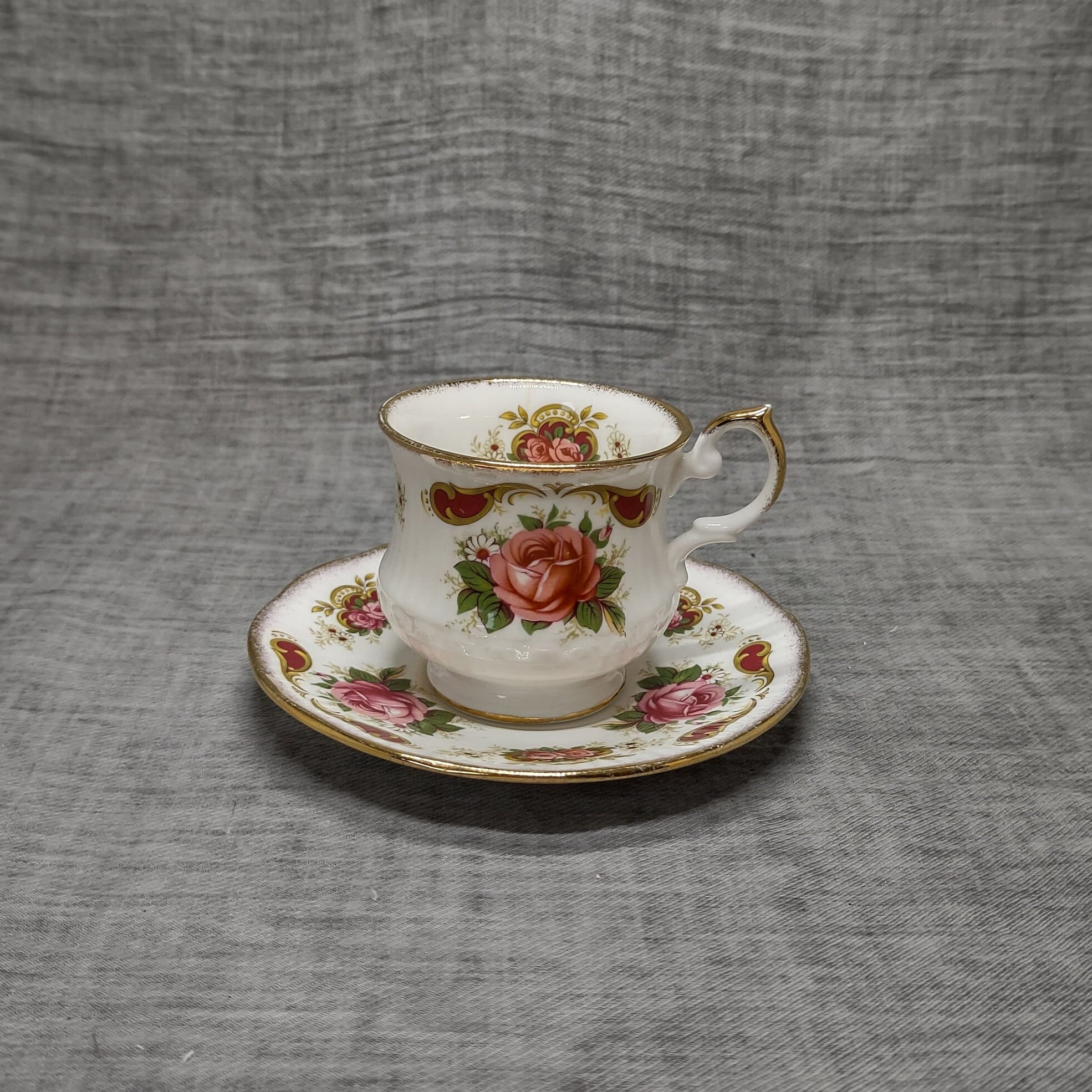 Queens china - Etsy 日本