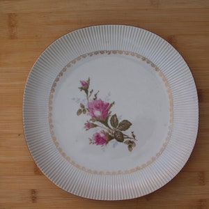 Chodziez | Pastry tray Presentation tray (diameter 27 cm | height 3 cm) &#39;Flower design&#39; in white, green, pink and gold colors | Vintage